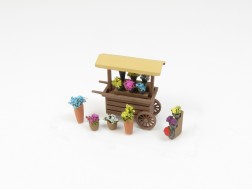 TT - Dřevěný vozík s květinami
